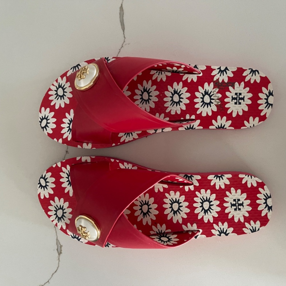 Like new Tory Burch slides size 5.5 - Picture 2 of 5